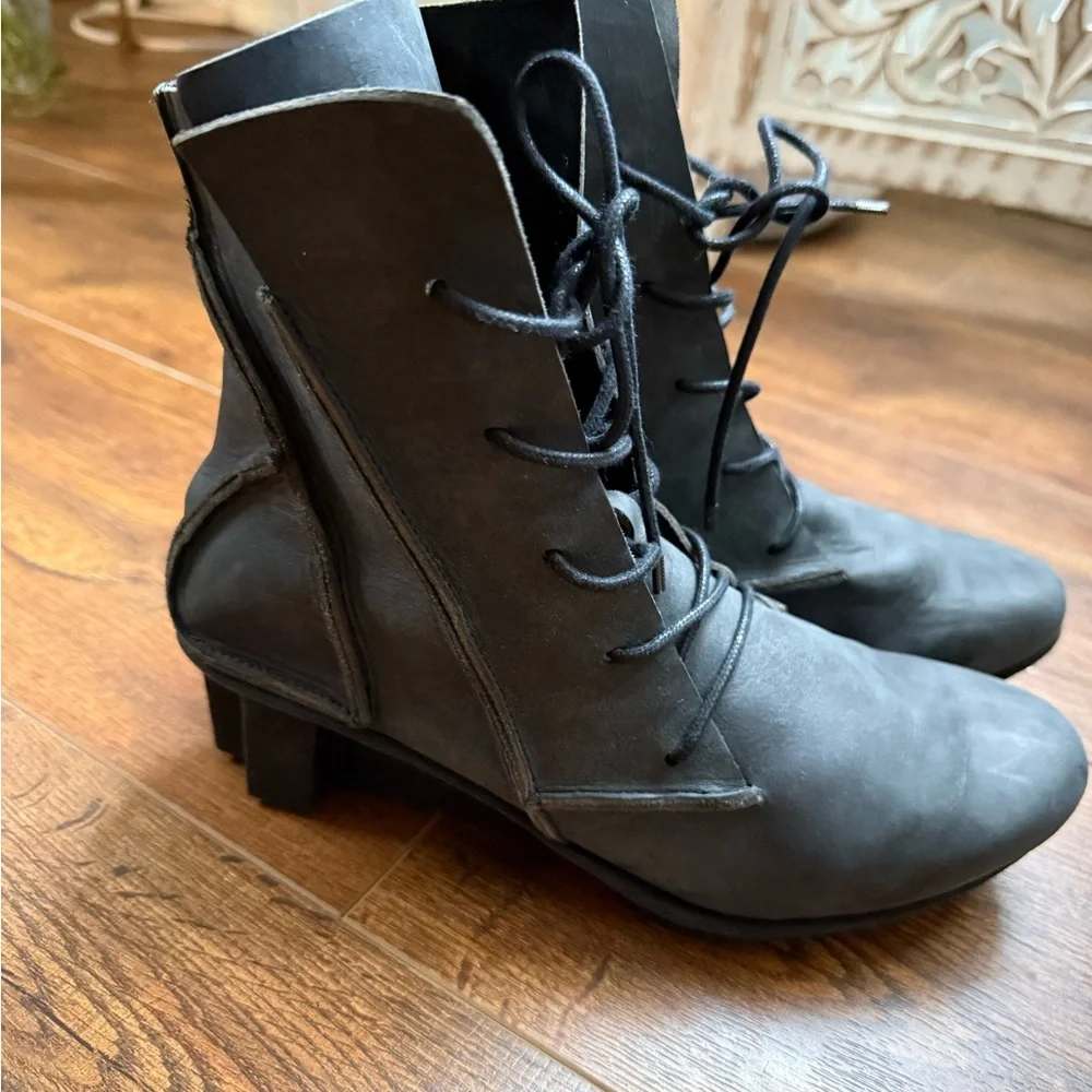 Trippen Leather Ankle Boots Women’s 40 9 - Picture 4 of 14
